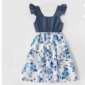 Girl’s white and blue floral dress 3-4Y